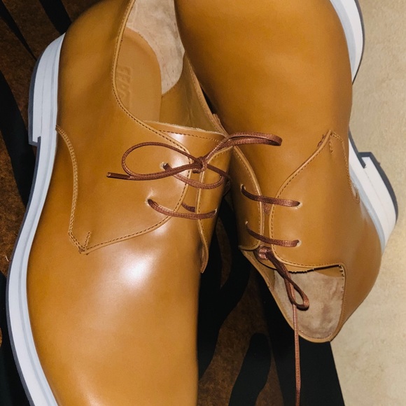 Salvatore Ferragamo - Picture 2 of 8